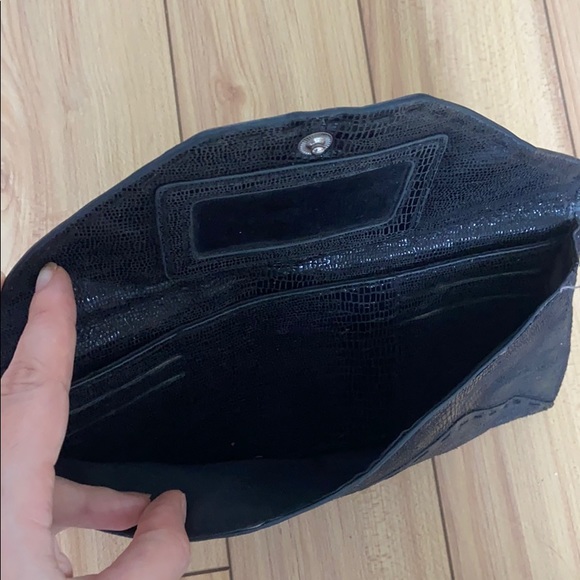 Steve Madden snakeskin envelope clutch - Picture 5 of 6